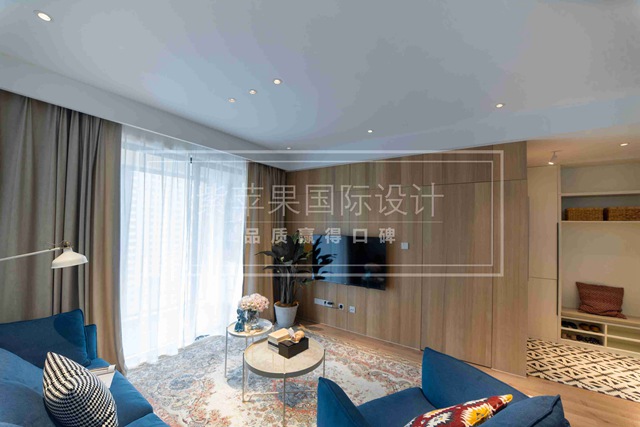 無(wú)錫紫蘋(píng)果裝飾 路勁天御