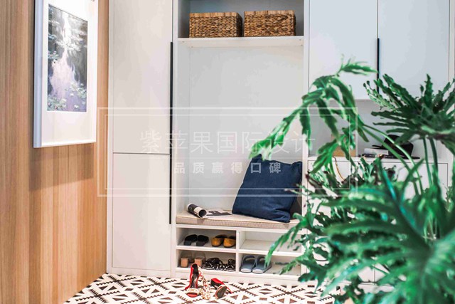 無(wú)錫紫蘋(píng)果裝飾 路勁天御