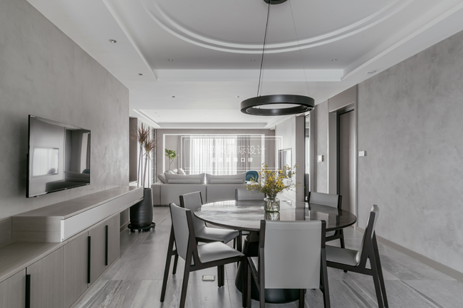 現(xiàn)代簡約裝修案例，體現(xiàn)年輕人的活力！