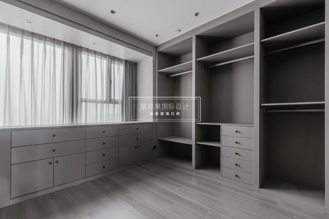 現(xiàn)代簡約裝修案例，體現(xiàn)年輕人的活力！